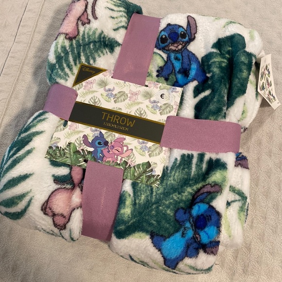 Primark Bedding Primark Disney Stitch Throw Blanket 47x 59 Poshmark